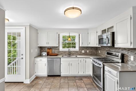 48 Wells Farm Drive Wethersfield CT 06109