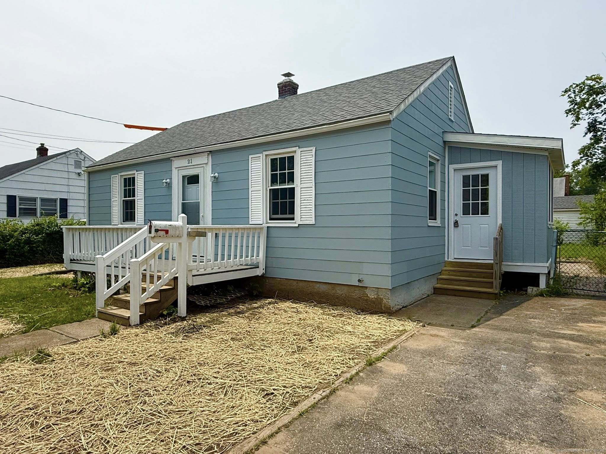 21 Lafayette Avenue East Hartford CT 06118