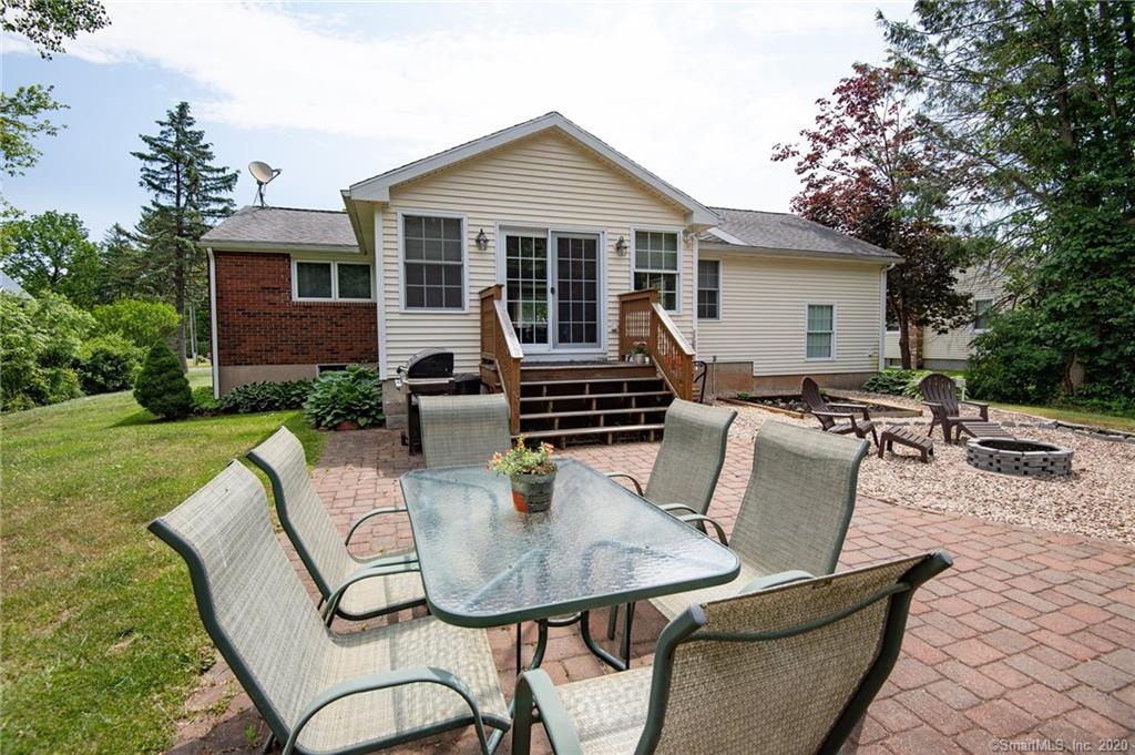 15 Rosemary Court Middlefield CT 06455