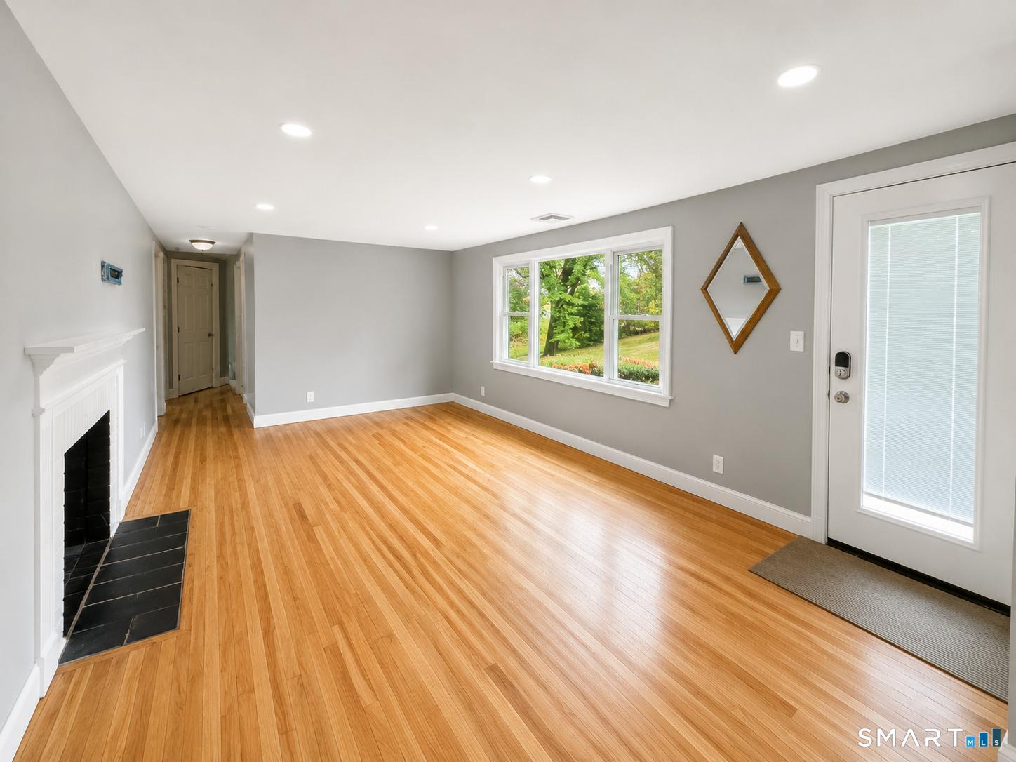 29 Barry Lane Simsbury CT 06070