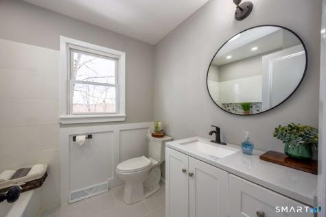 5 Briarwood Lane Branford CT 06405