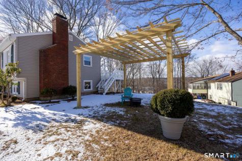 5 Briarwood Lane Branford CT 06405