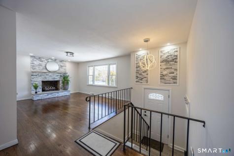 5 Briarwood Lane Branford CT 06405