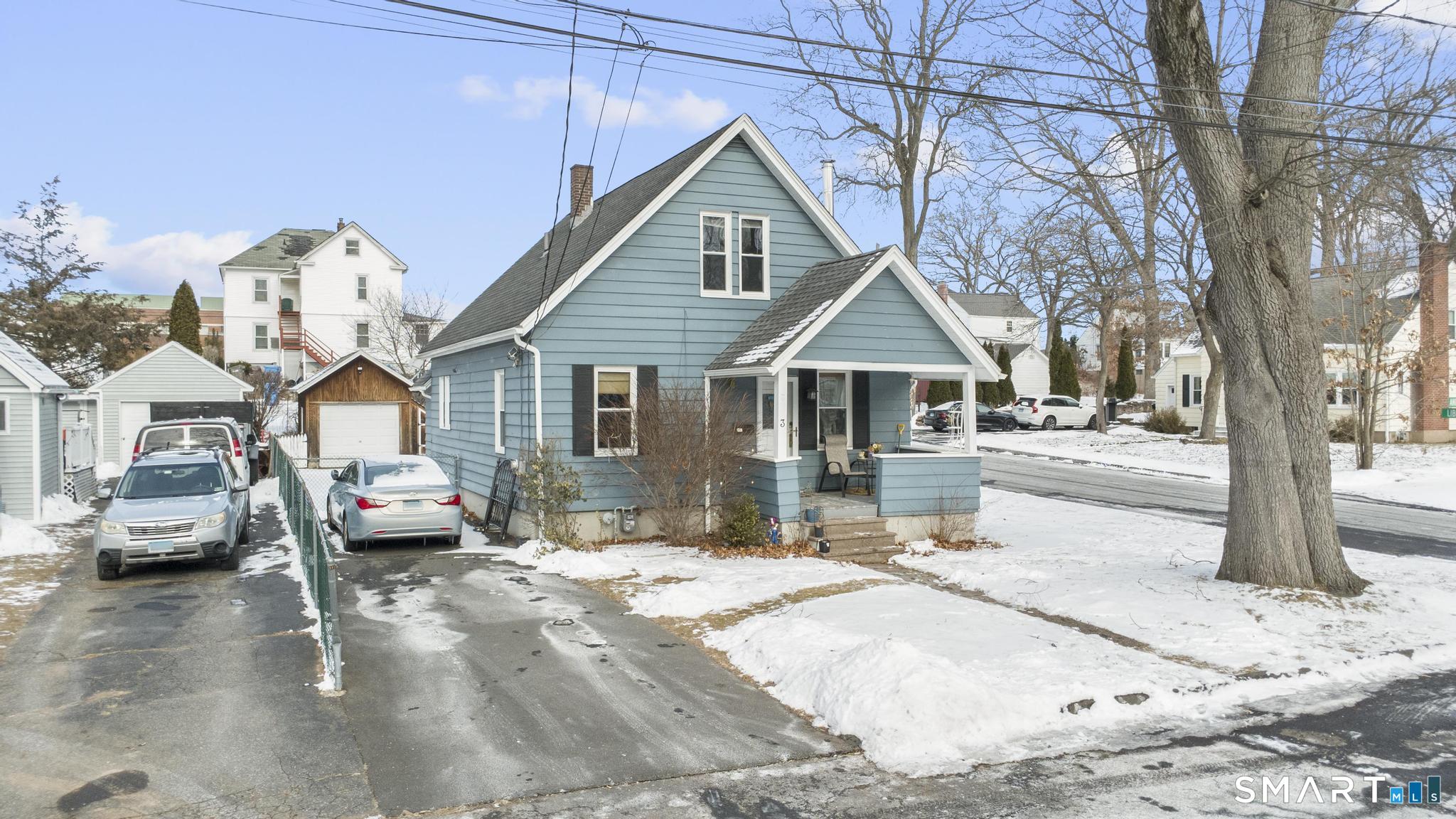 3 Anderson Street Manchester CT 06040