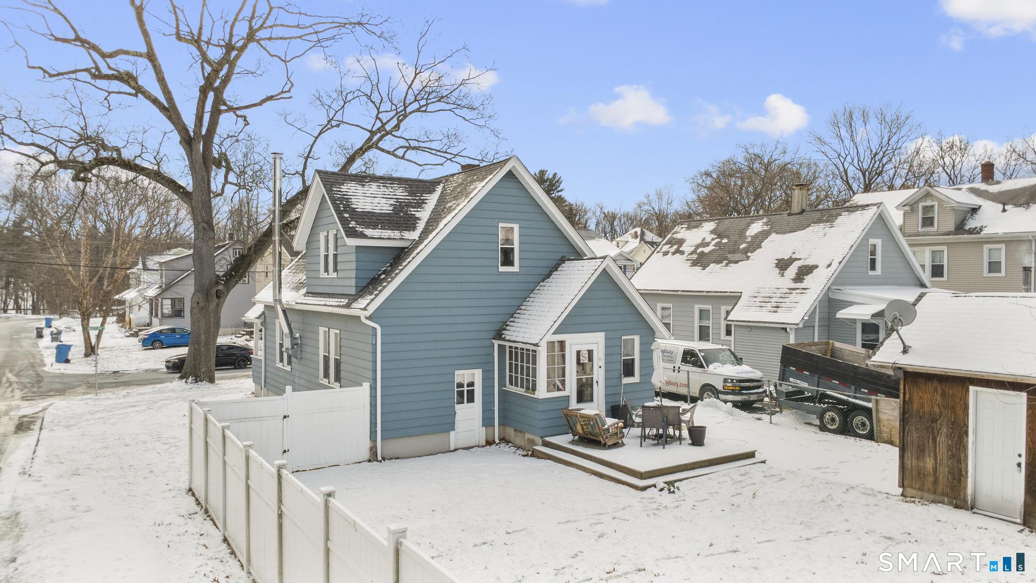 3 Anderson Street Manchester CT 06040