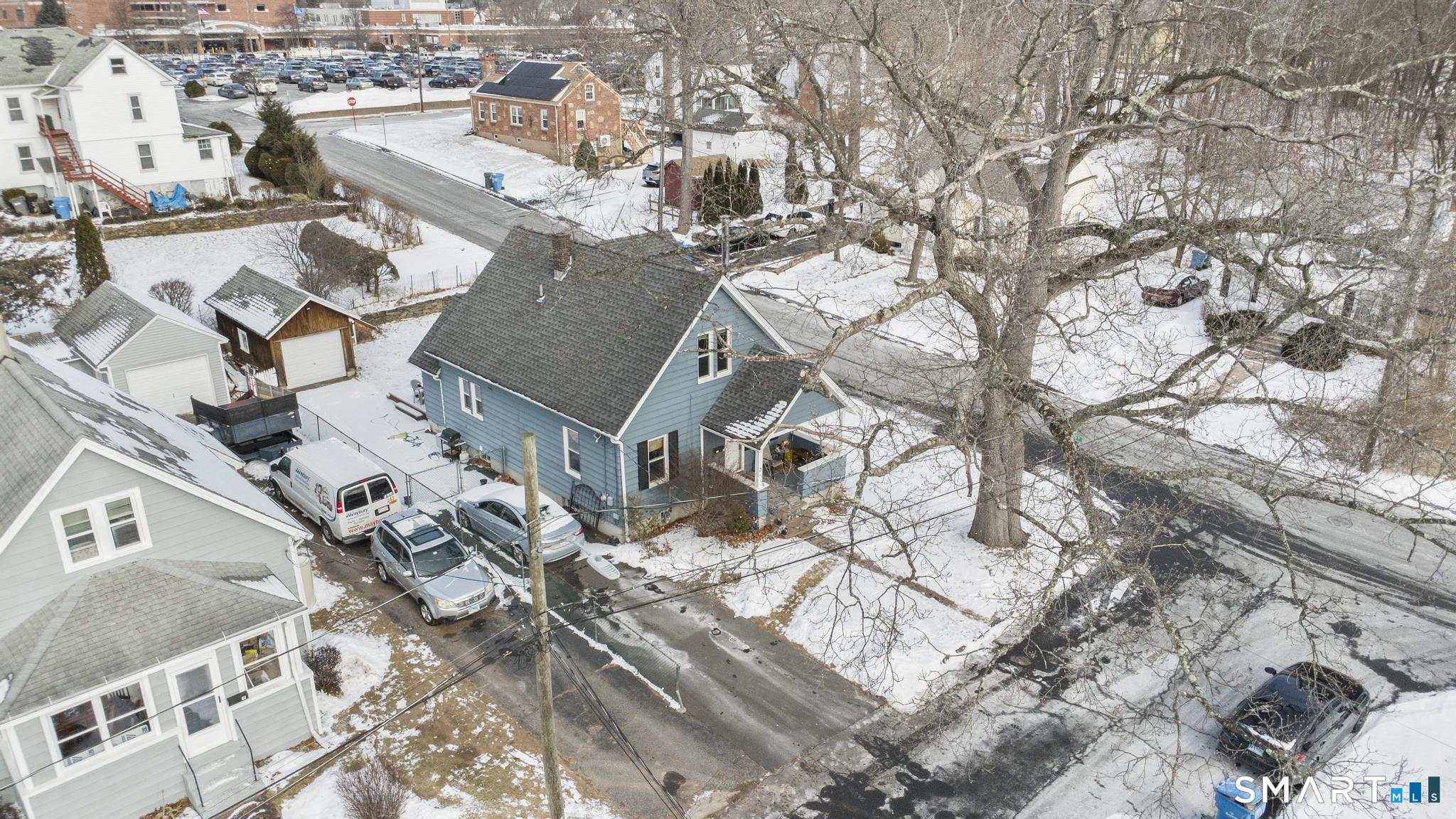 3 Anderson Street Manchester CT 06040