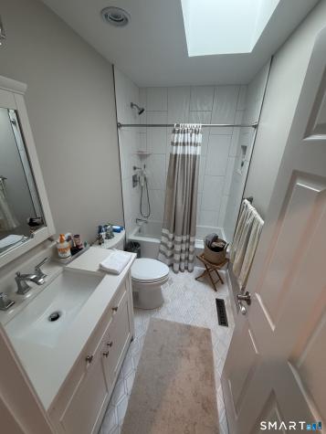 7 Mist Hill Drive Brookfield CT 06804