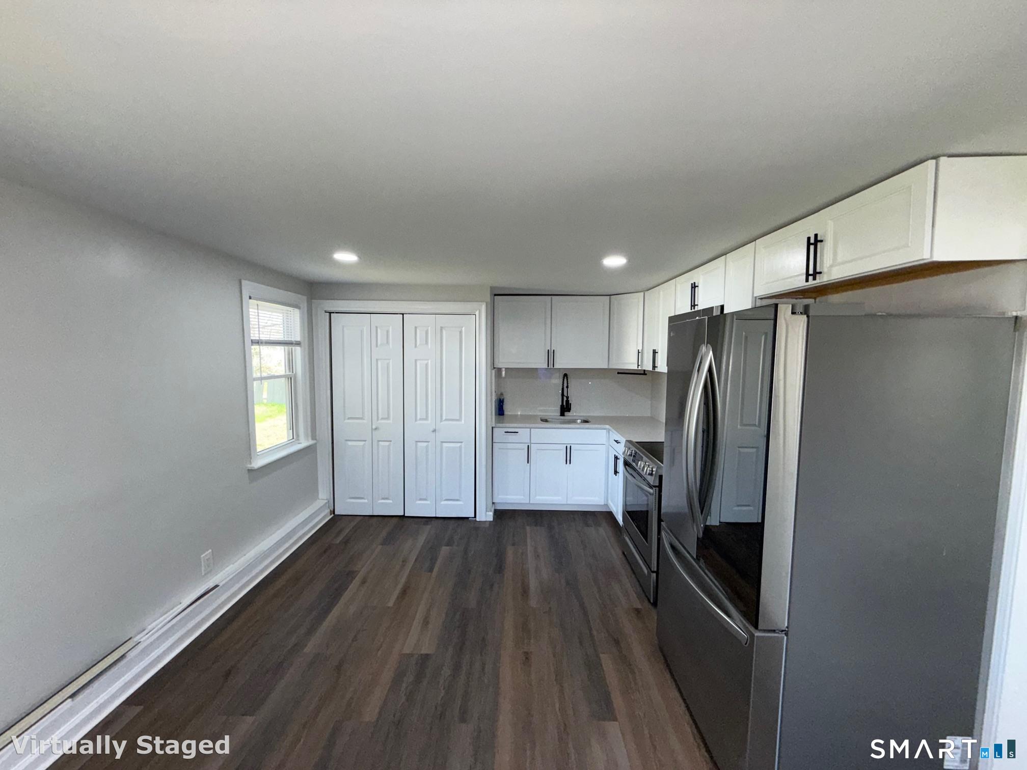 38 Middle Drive East Hartford CT 06118