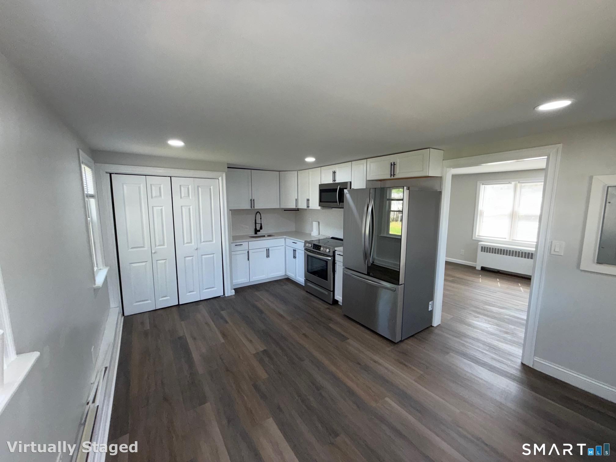 38 Middle Drive East Hartford CT 06118