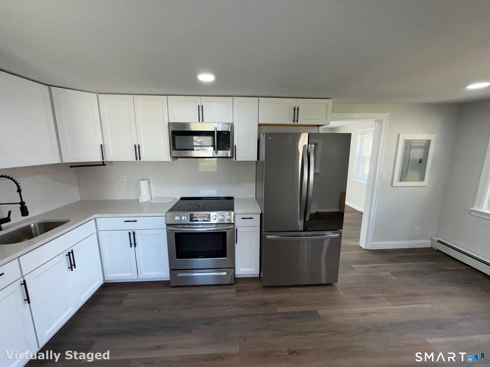 38 Middle Drive East Hartford CT 06118