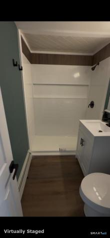38 Middle Drive East Hartford CT 06118