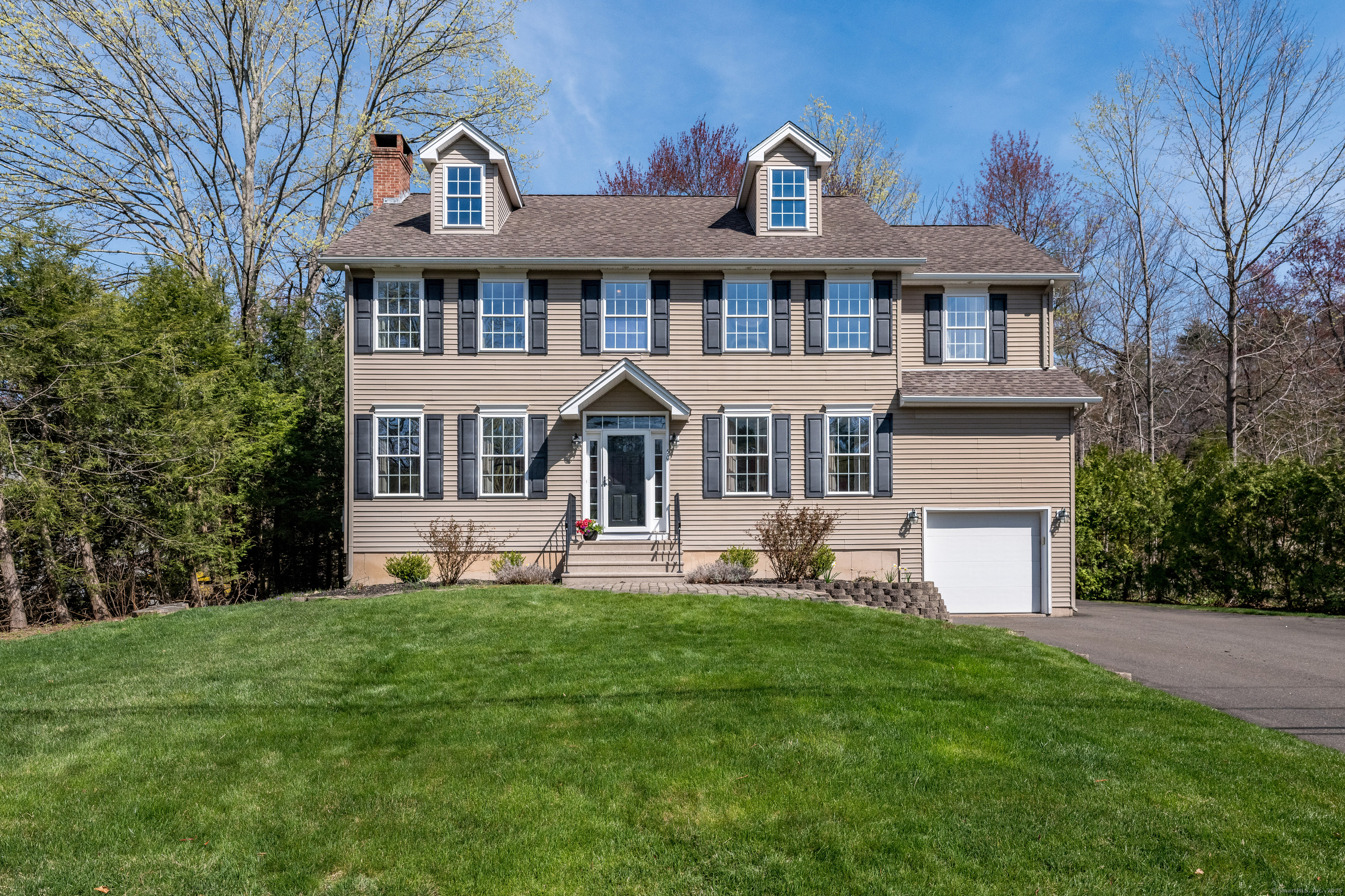 50 School Street Avon CT 06001