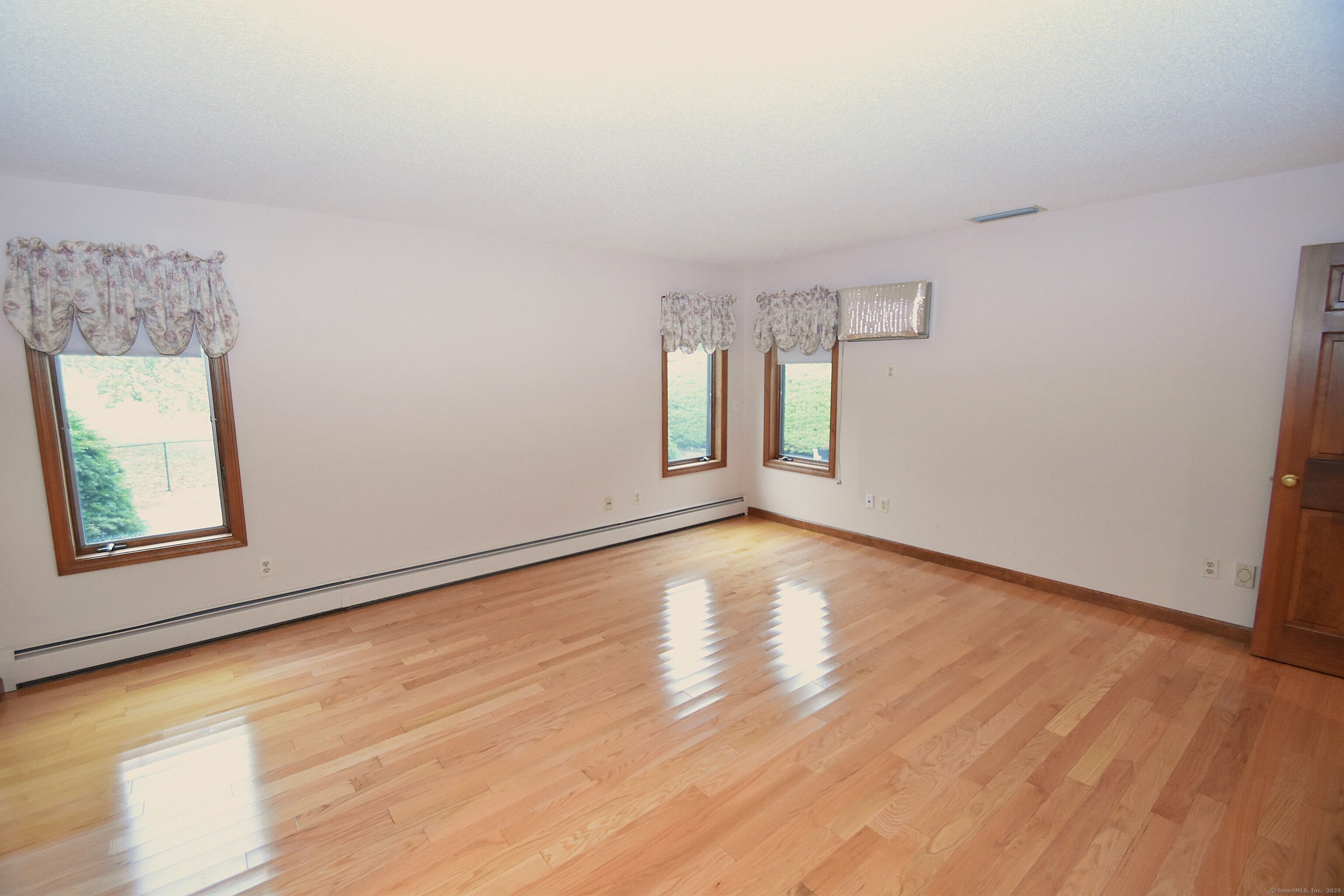 18 Holyoke Drive Manchester CT 06040