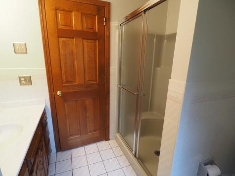 18 Holyoke Drive Manchester CT 06040