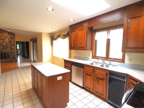 18 Holyoke Drive Manchester CT 06040