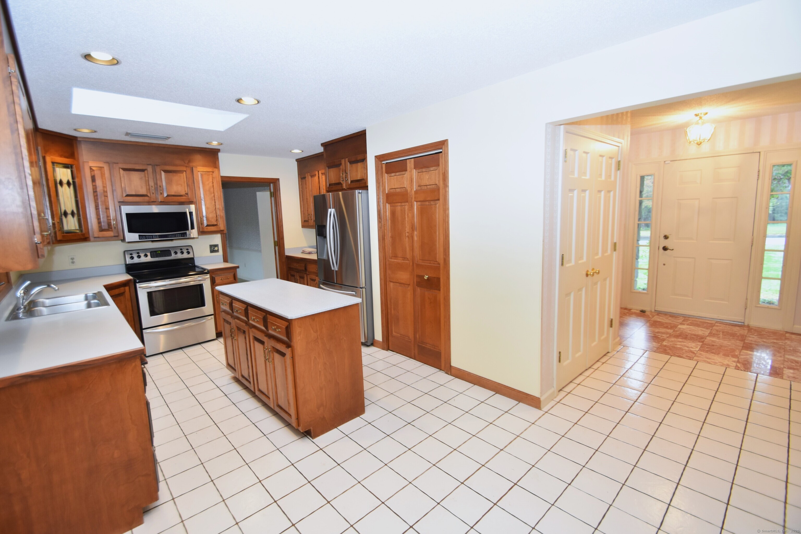 18 Holyoke Drive Manchester CT 06040