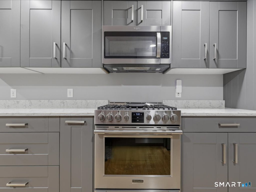 161 Deerfield Ridge Drive Groton CT 06355