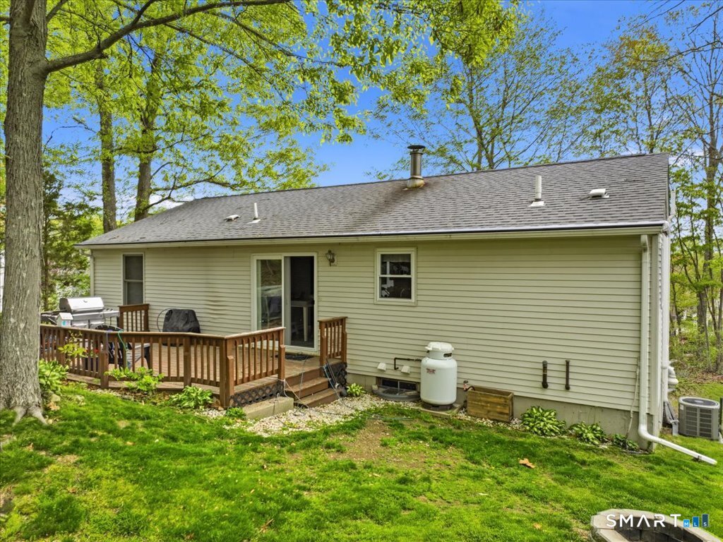 161 Deerfield Ridge Drive Groton CT 06355