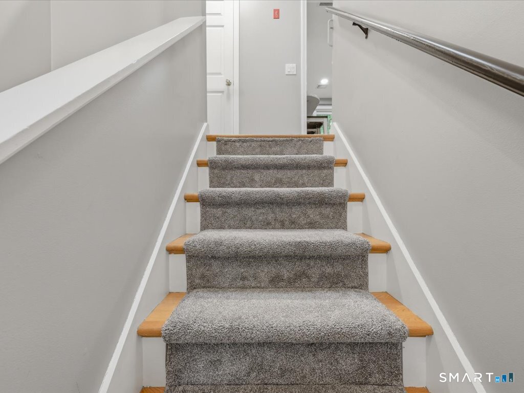 161 Deerfield Ridge Drive Groton CT 06355