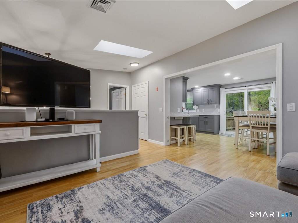 161 Deerfield Ridge Drive Groton CT 06355
