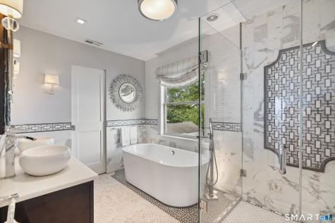 18 Sailors Lane Milford CT 06460