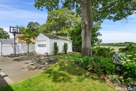 18 Sailors Lane Milford CT 06460