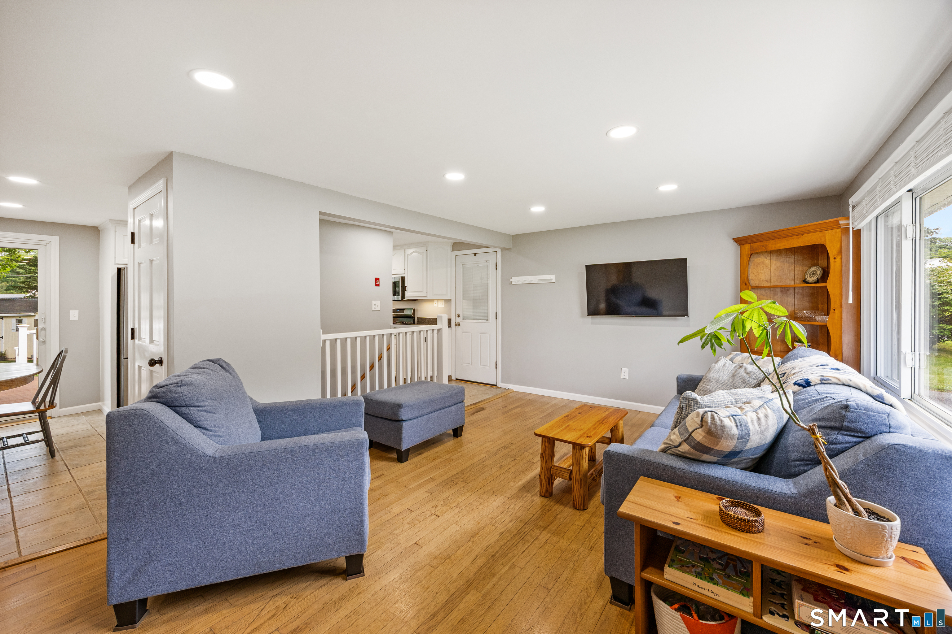 11 Schenone Court Plainville CT 06062
