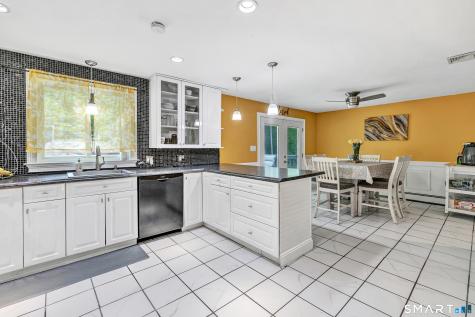 170 Longview Avenue Bristol CT 06010