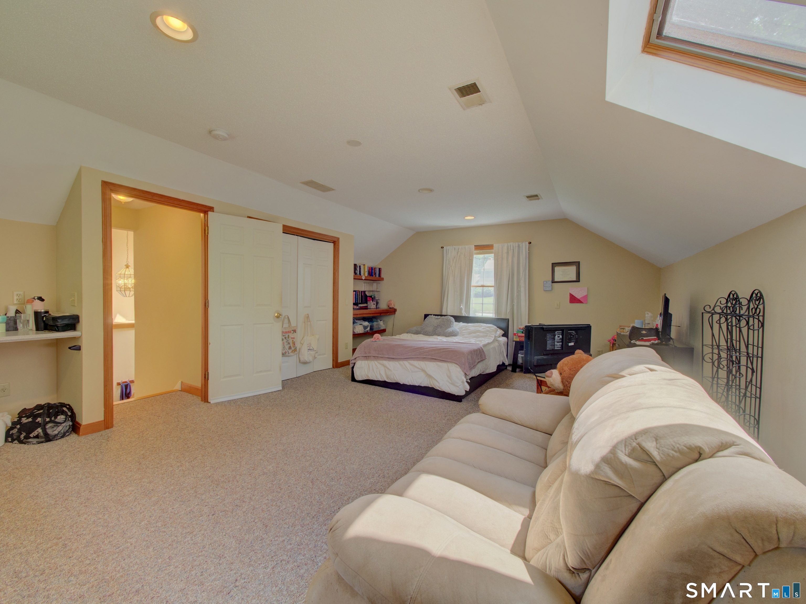 15 Dilaj Drive Columbia CT 06237