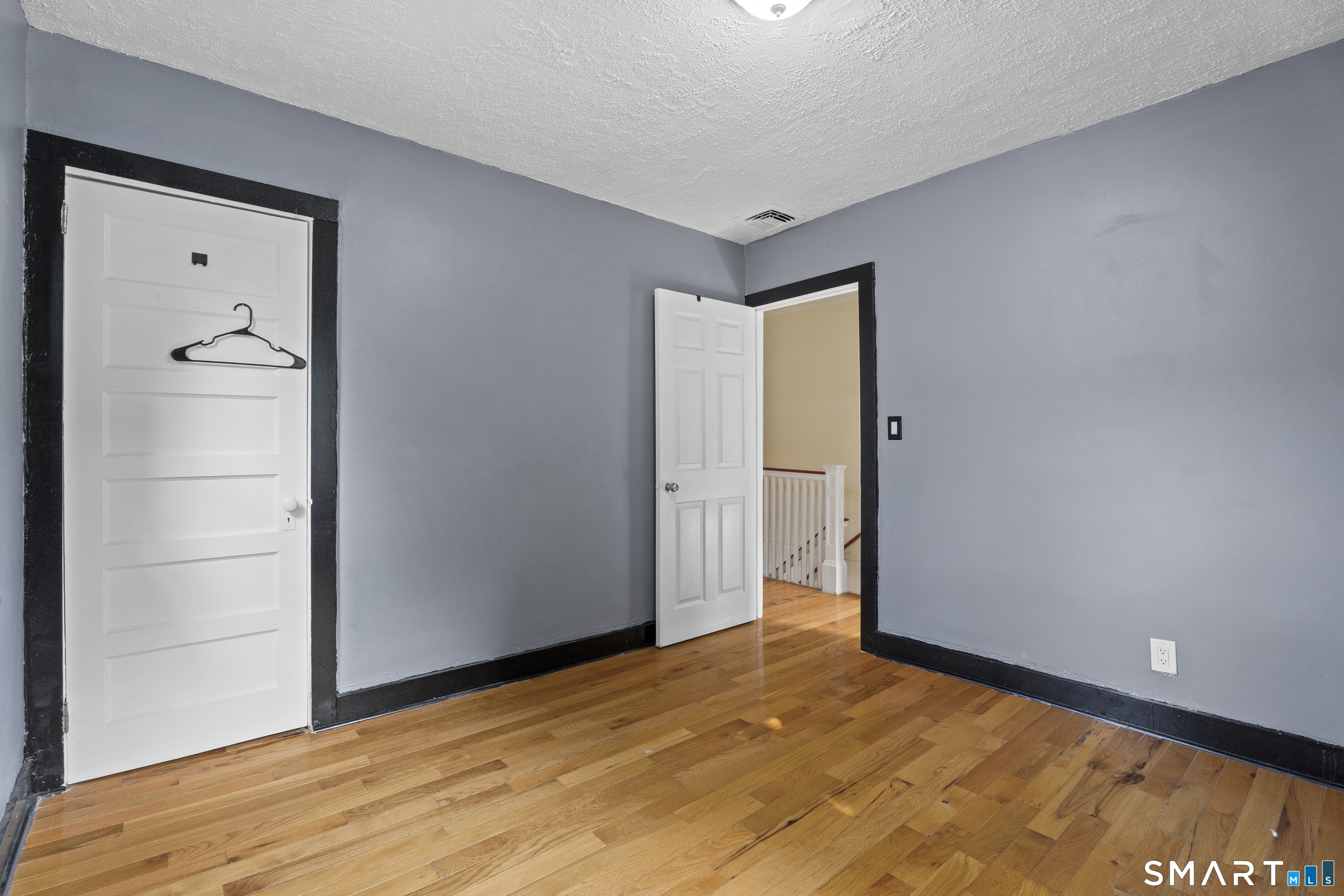 302 Dover Street Bridgeport CT 06610
