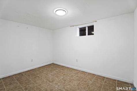 302 Dover Street Bridgeport CT 06610
