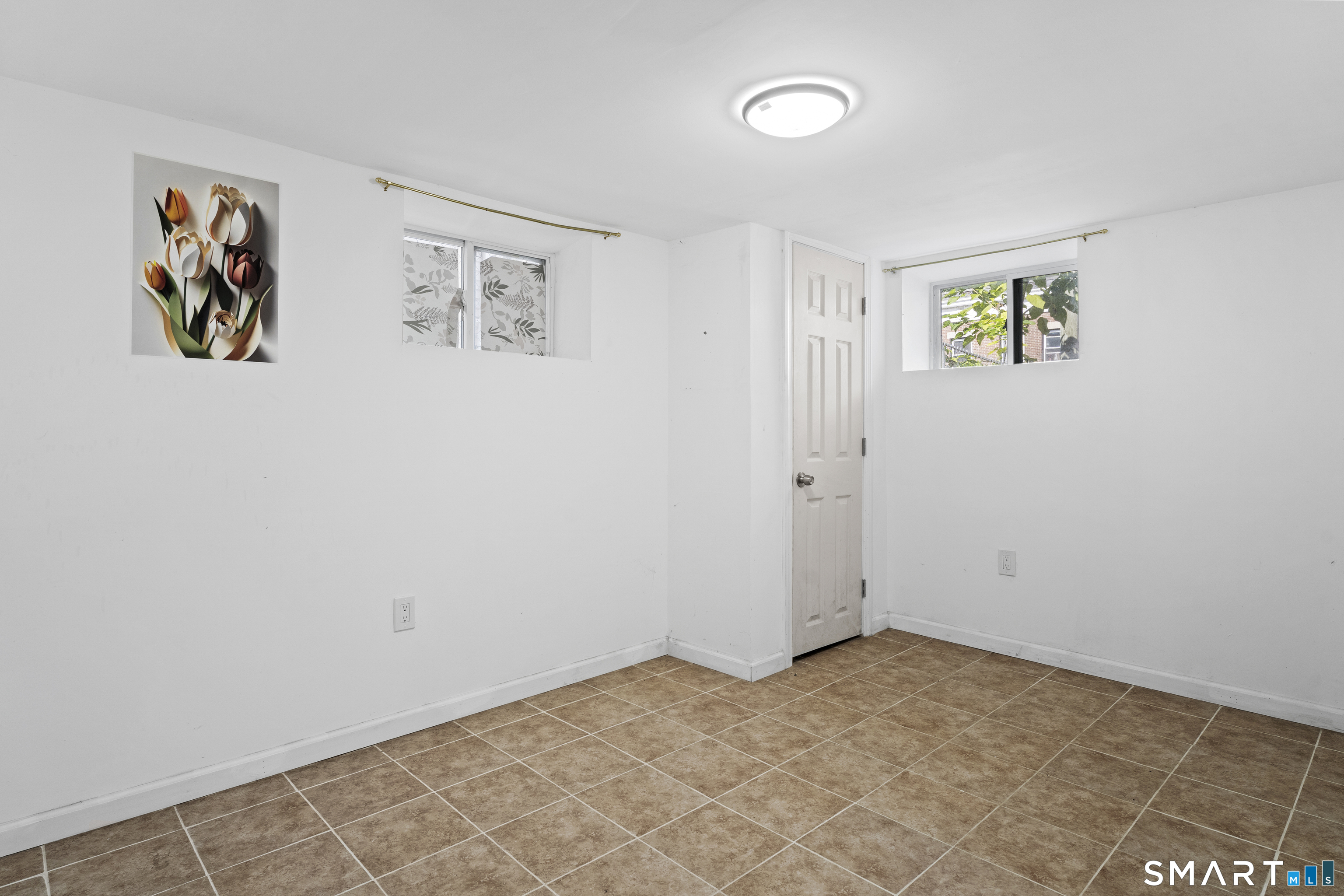 302 Dover Street Bridgeport CT 06610