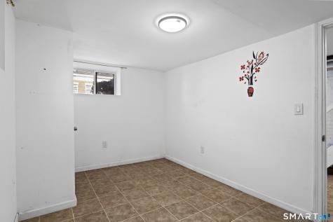 302 Dover Street Bridgeport CT 06610