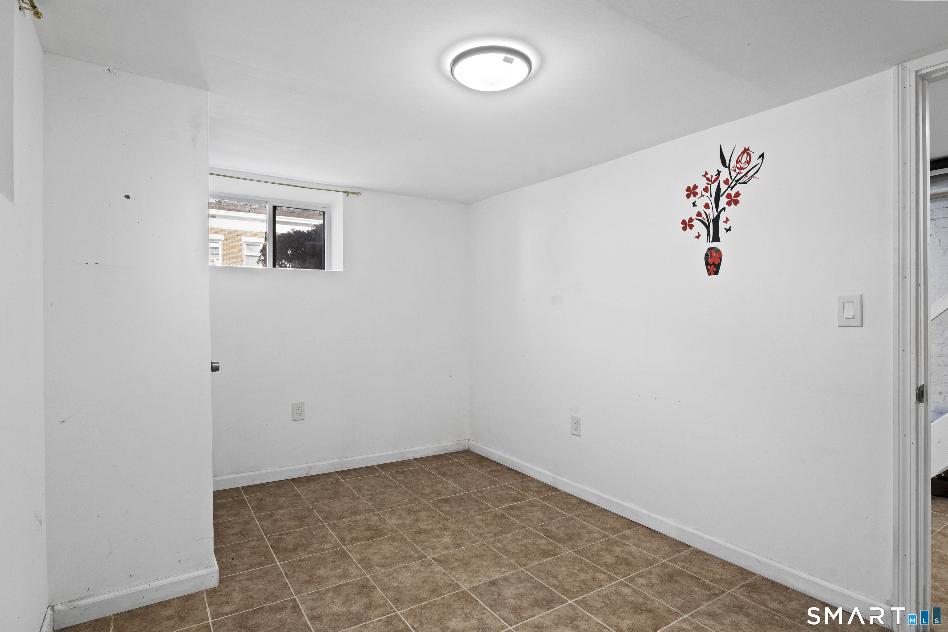 302 Dover Street Bridgeport CT 06610