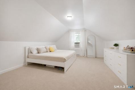 38 Carlisle Place Stamford CT 06902