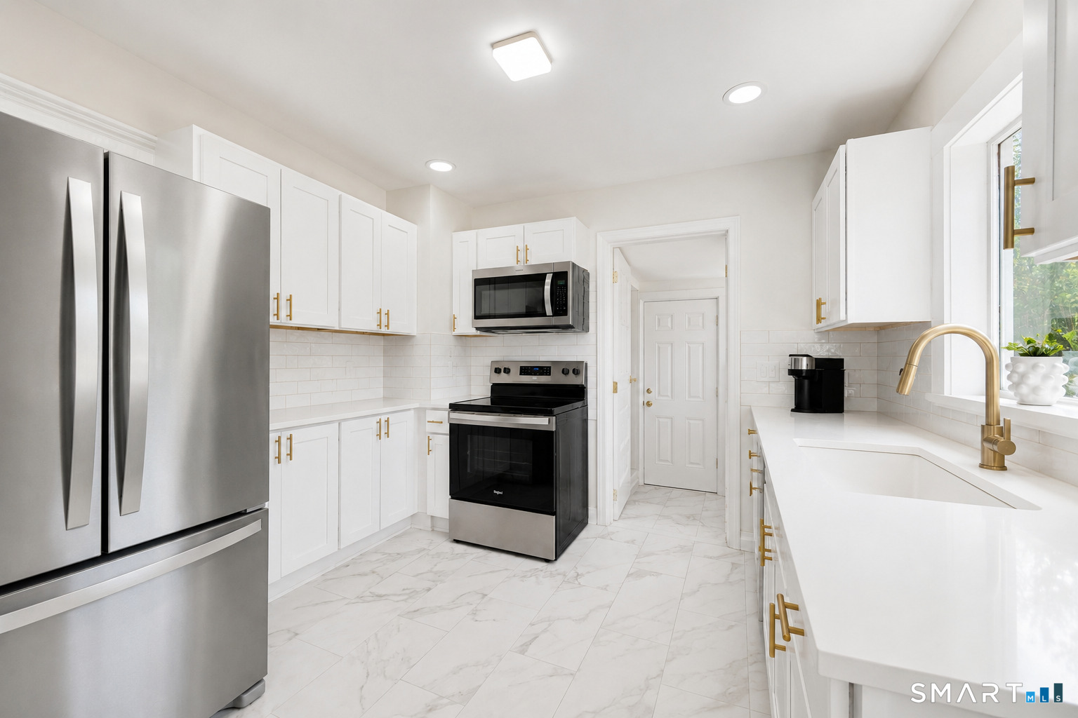 38 Carlisle Place Stamford CT 06902