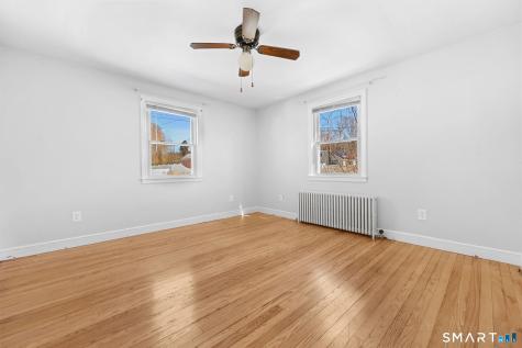 3 East Wood Street Waterford CT 06385