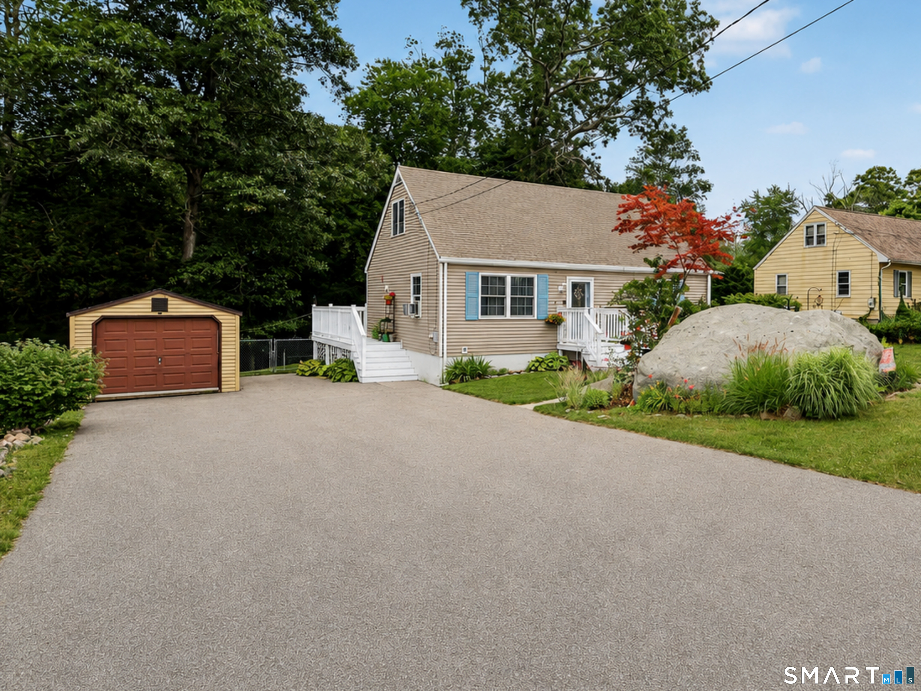 264 Roxbury Road East Lyme CT 06357