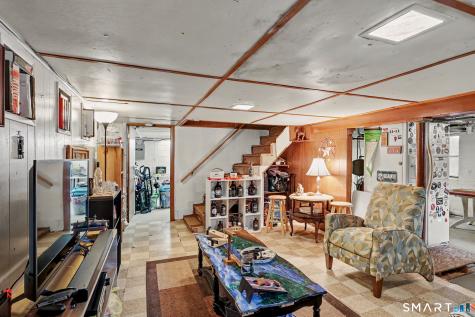 264 Roxbury Road East Lyme CT 06357