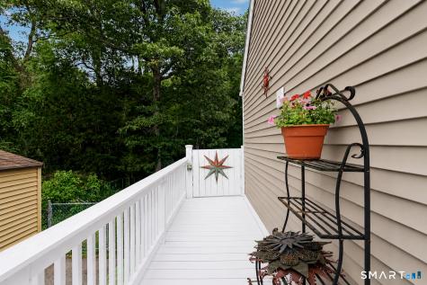 264 Roxbury Road East Lyme CT 06357