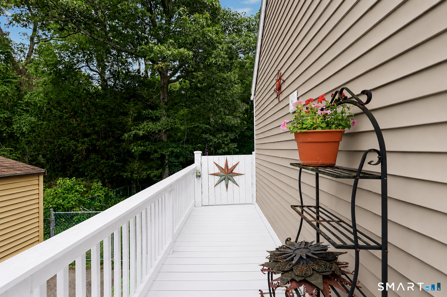 264 Roxbury Road East Lyme CT 06357