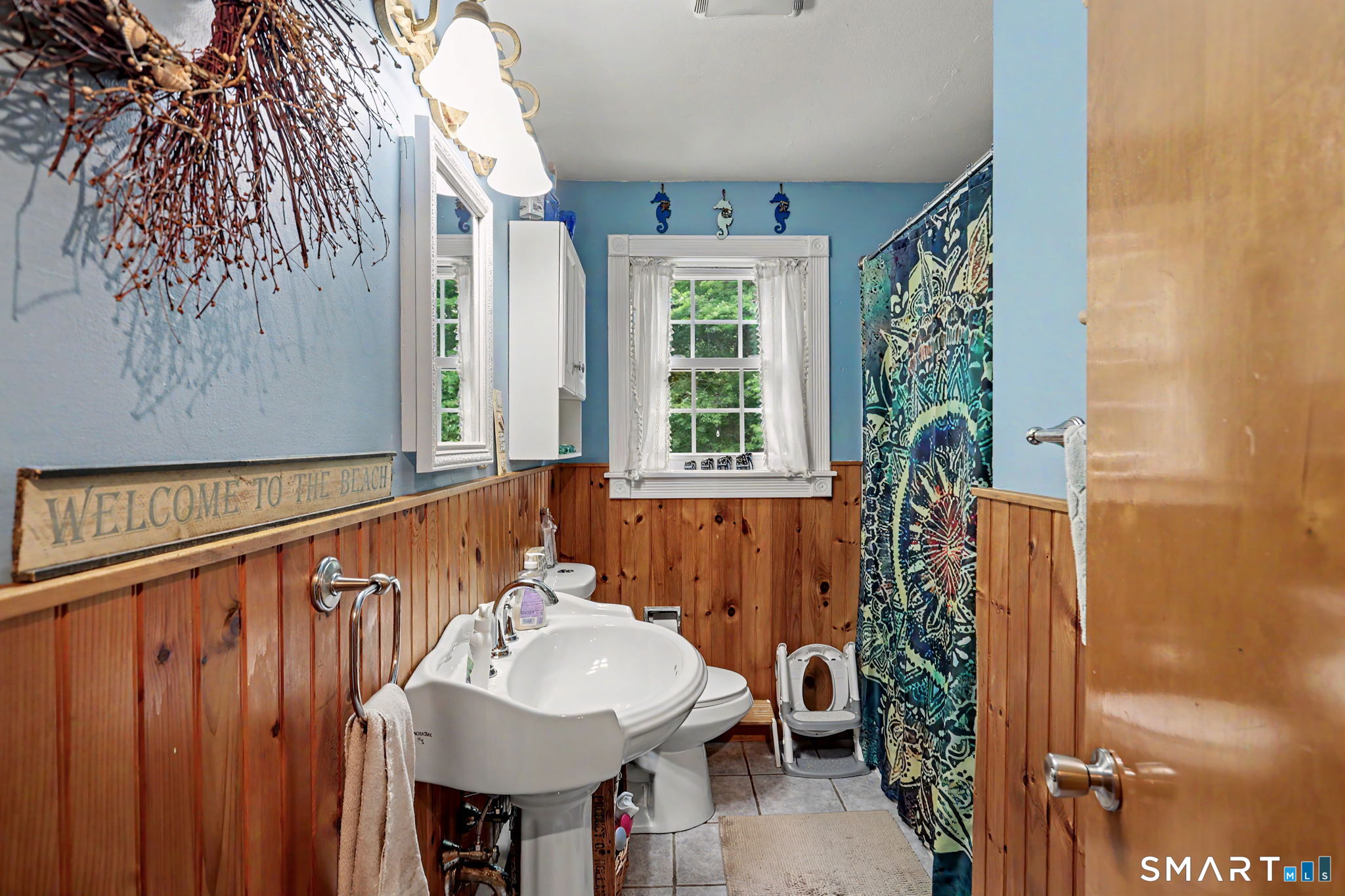 264 Roxbury Road East Lyme CT 06357