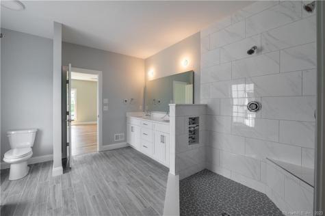 14 Pumpkin Grove East Lyme CT 06333