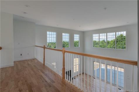 14 Pumpkin Grove East Lyme CT 06333