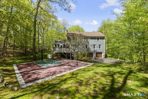33 Topledge Road Redding CT 06896