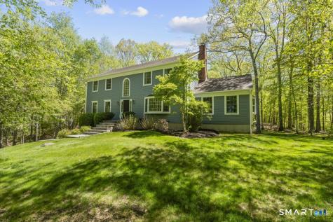 33 Topledge Road Redding CT 06896