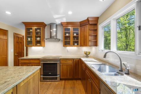33 Topledge Road Redding CT 06896