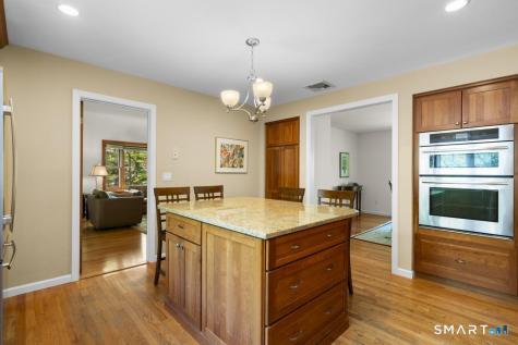 33 Topledge Road Redding CT 06896