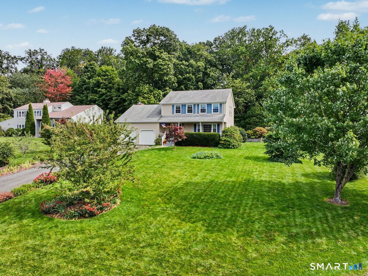 131 Hillside Lane Monroe CT 06468
