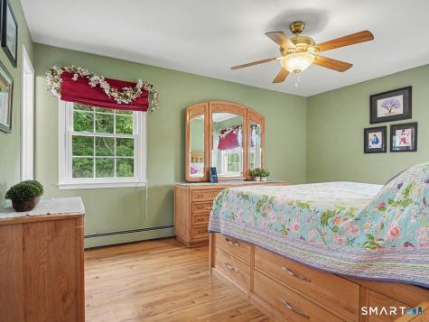 131 Hillside Lane Monroe CT 06468